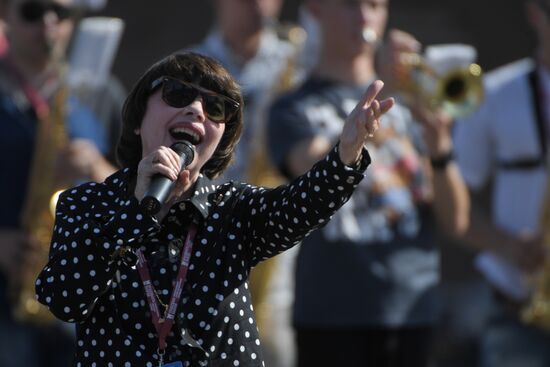 Final rehearsal of Mireille Mathieu's performance at Spasskaya Tower festival