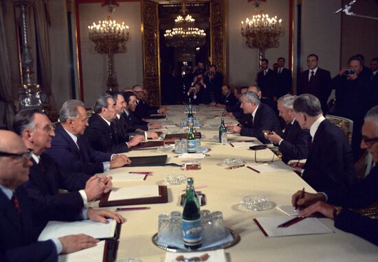 British Prime Minister Harold Wilson on visit to USSR