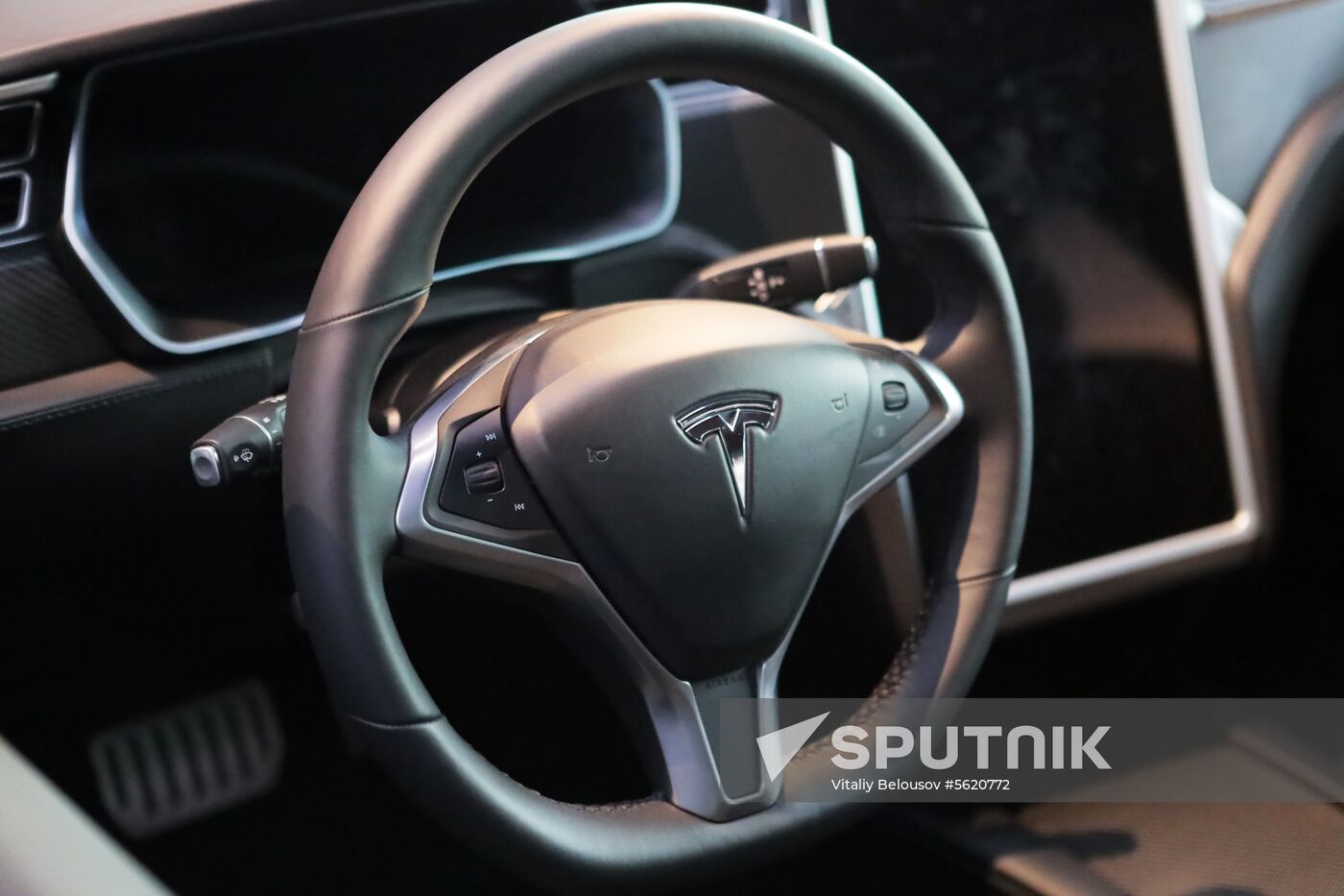 Moscow Tesla Club motor show