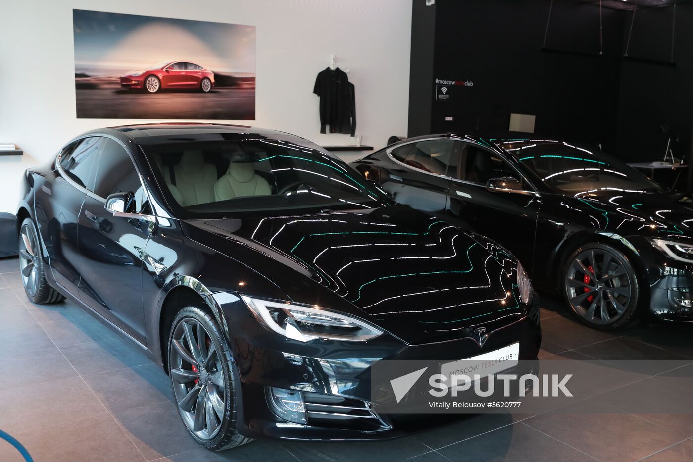 Moscow Tesla Club motor show