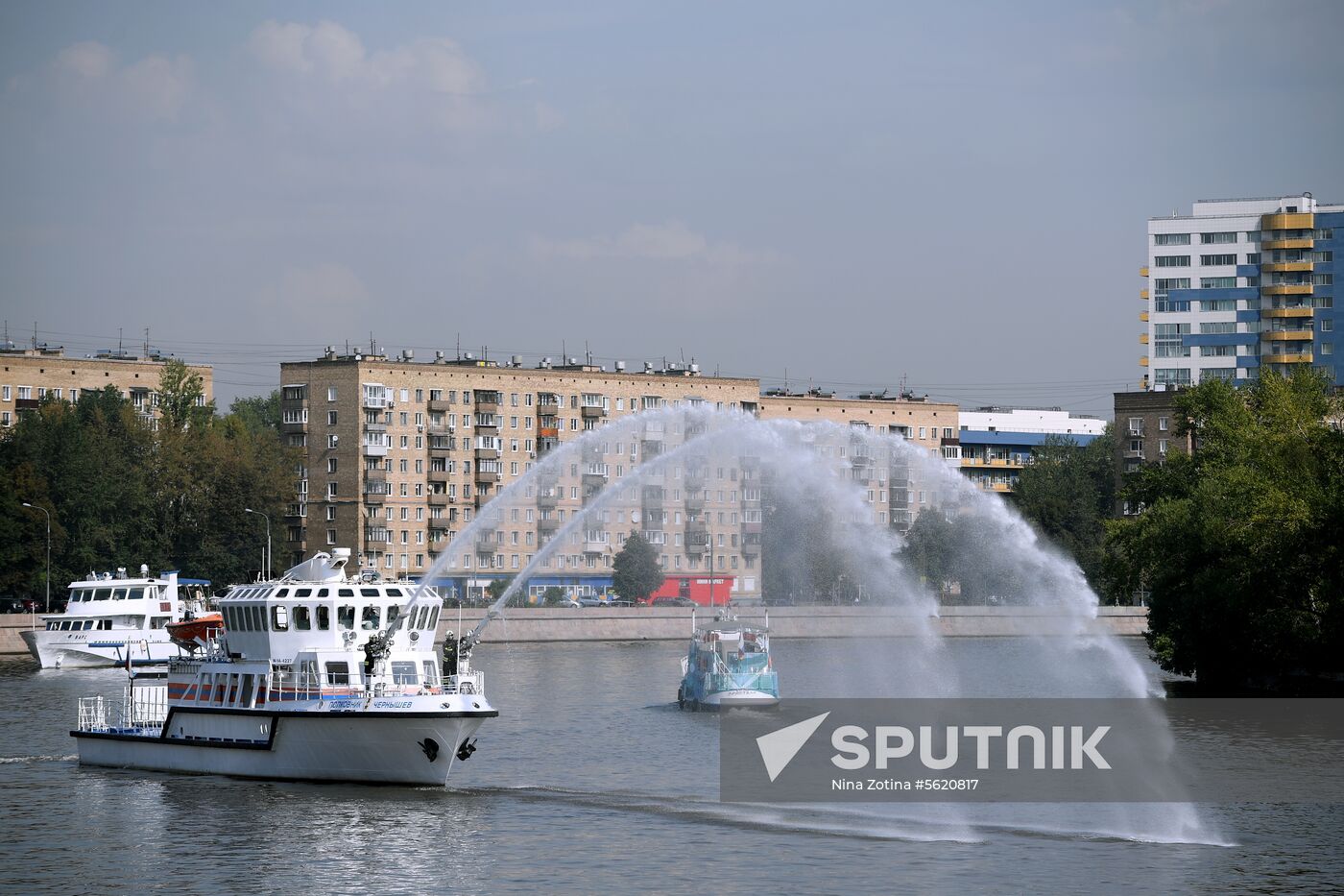 Firefighting and rescue boat at Paveletskaya Embankment