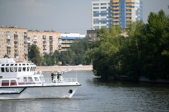 Firefighting and rescue boat at Paveletskaya Embankment