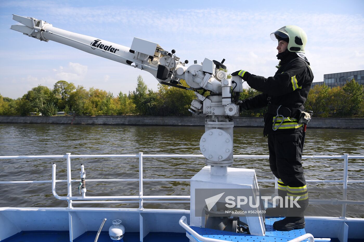 Firefighting and rescue boat at Paveletskaya Embankment