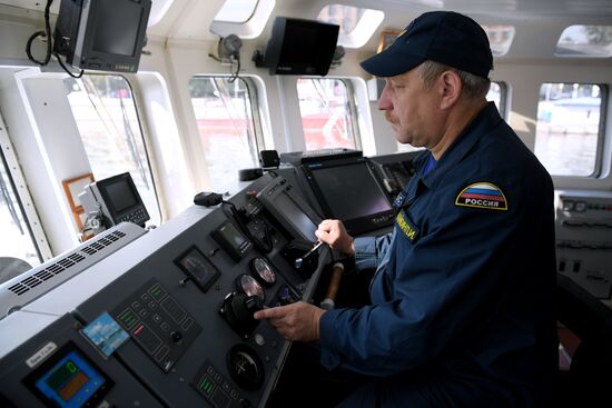 Firefighting and rescue boat at Paveletskaya Embankment
