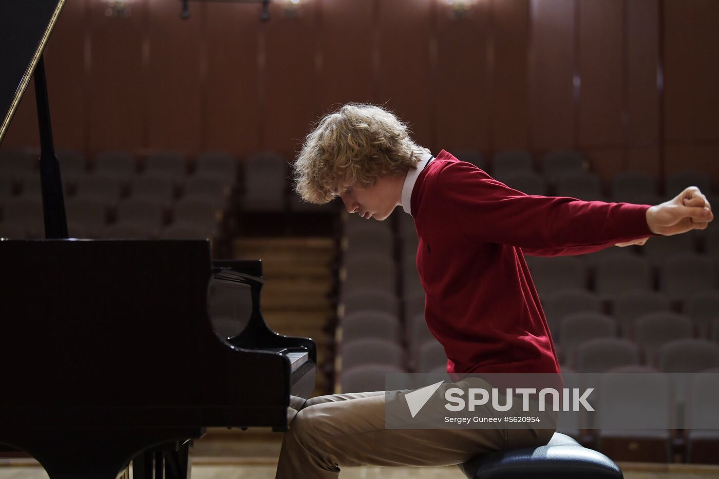Ivan Bessonov, winner of "classical Eurovision"