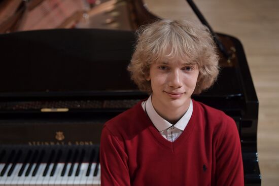 Ivan Bessonov, winner of "classical Eurovision"