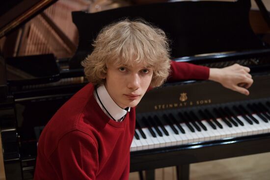 Ivan Bessonov, winner of "classical Eurovision"
