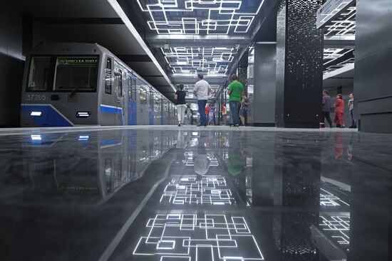 Moscow Mayor Sobyanin unveils new metro section
