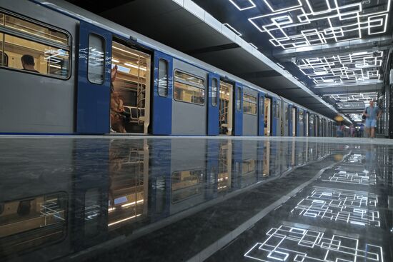Moscow Mayor Sobyanin unveils new metro section