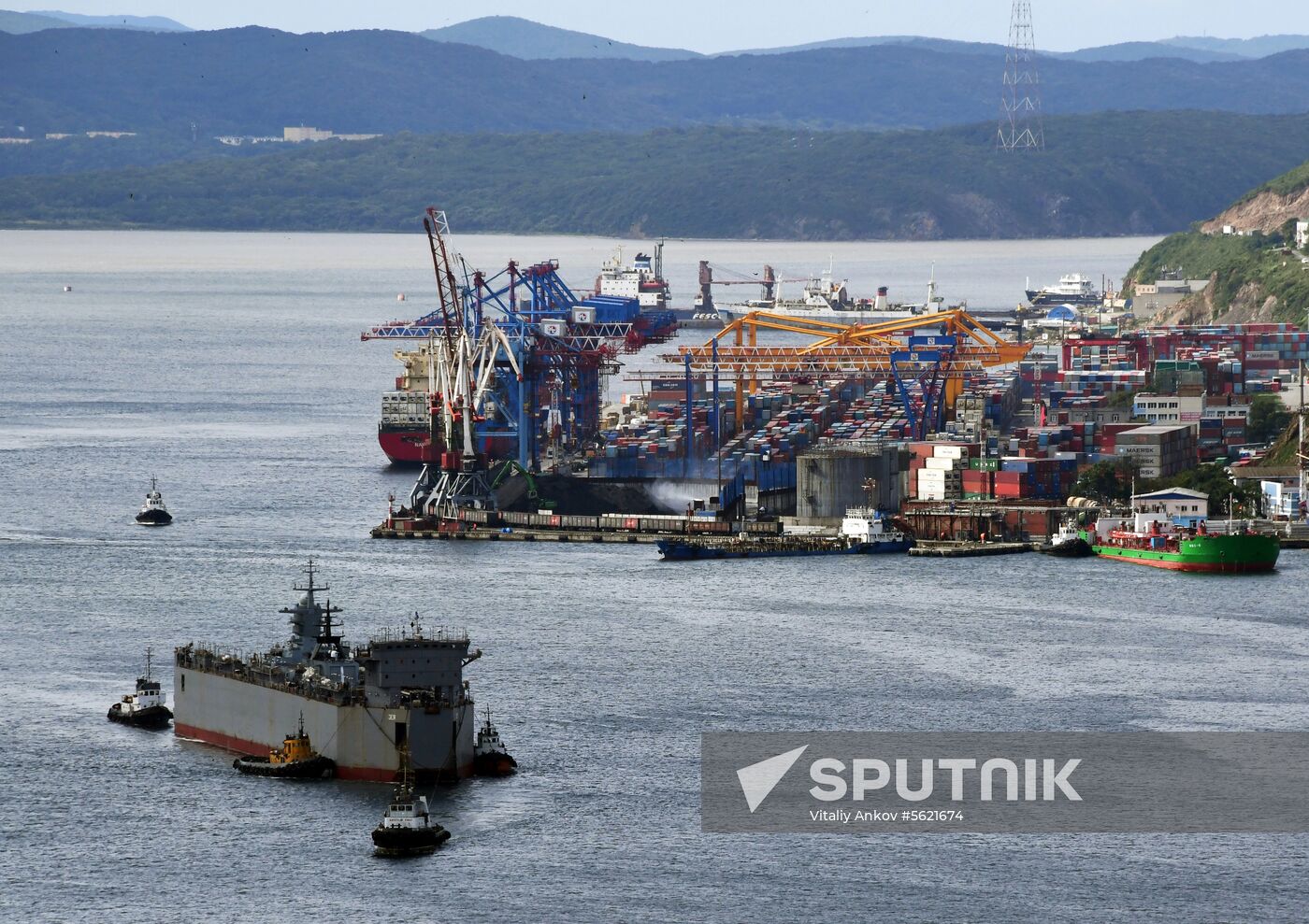 Gromky corvette arrives in Vladivostok