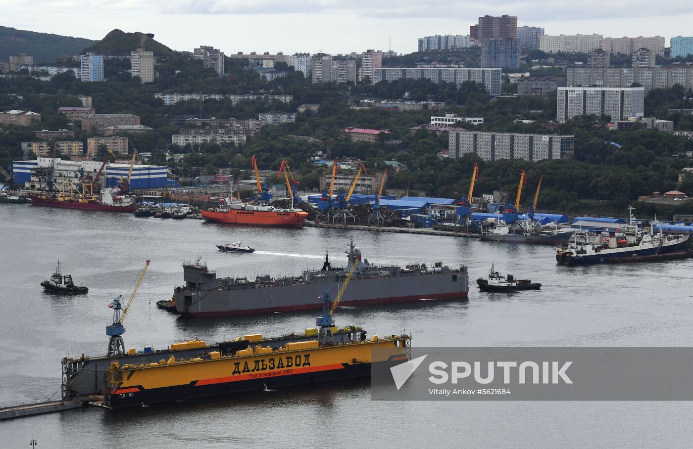 Gromky corvette arrives in Vladivostok