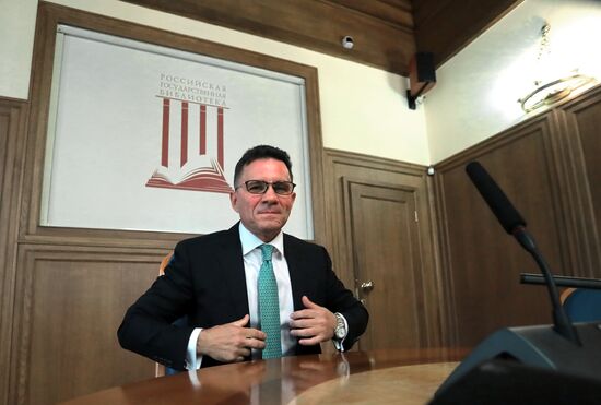 Introduction of new director of Russian State Library