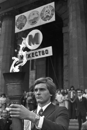 All-Union forum of winners in march along fathers' battle glory routes