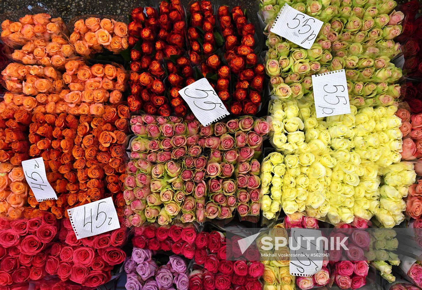 Selling flowers ahead of school year