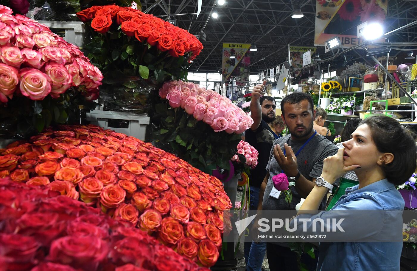 Selling flowers ahead of school year
