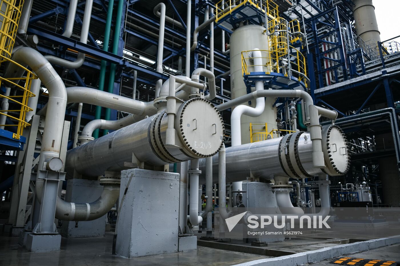 Moscow Mayor Sergei Sobyanin visits Moscow Oil Refinery