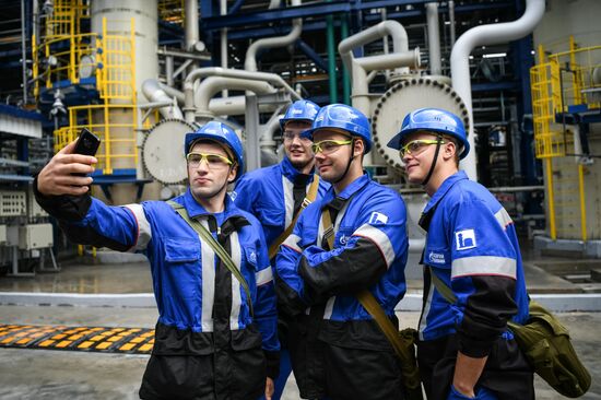 Moscow Mayor Sergei Sobyanin visits Moscow Oil Refinery