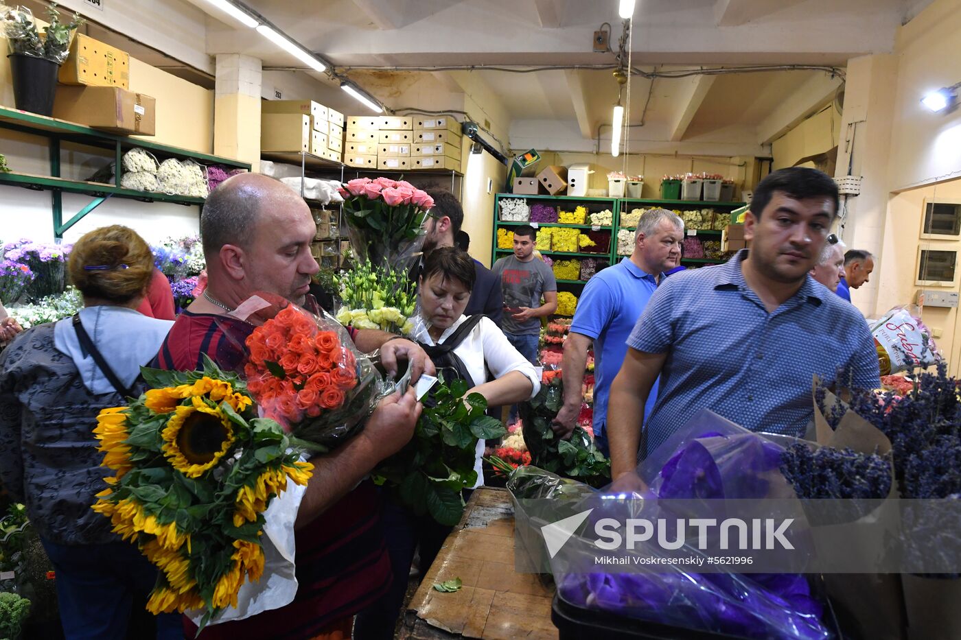 Selling flowers ahead of school year