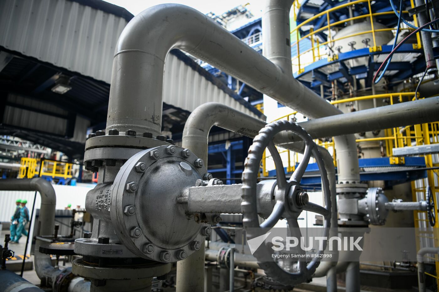 Moscow Mayor Sergei Sobyanin visits Moscow Oil Refinery