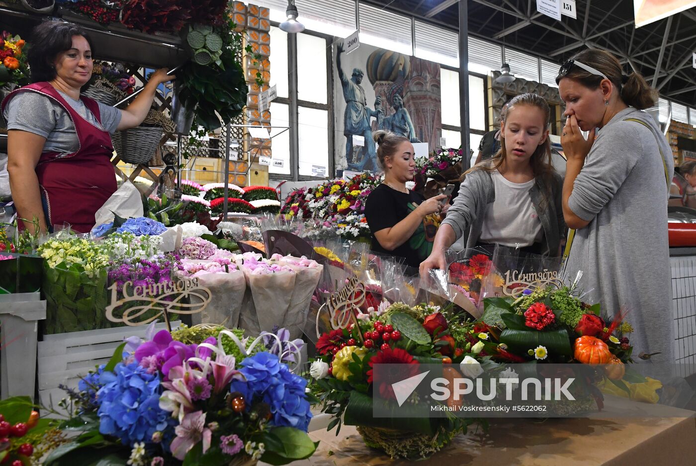 Selling flowers ahead of school year