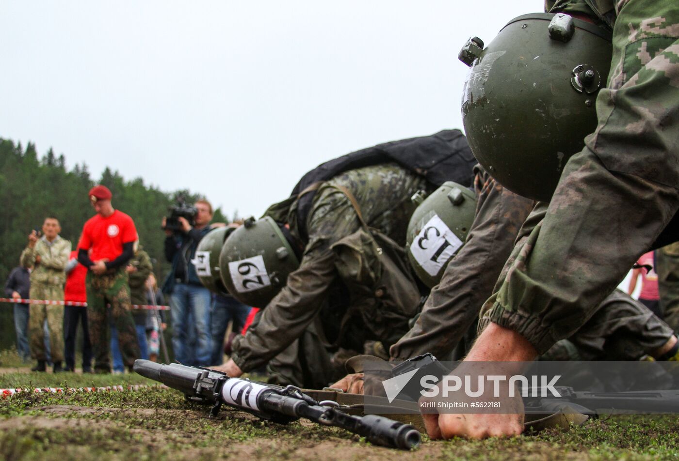 Qualification tests for earning right to wear crimson beret in Irkutsk