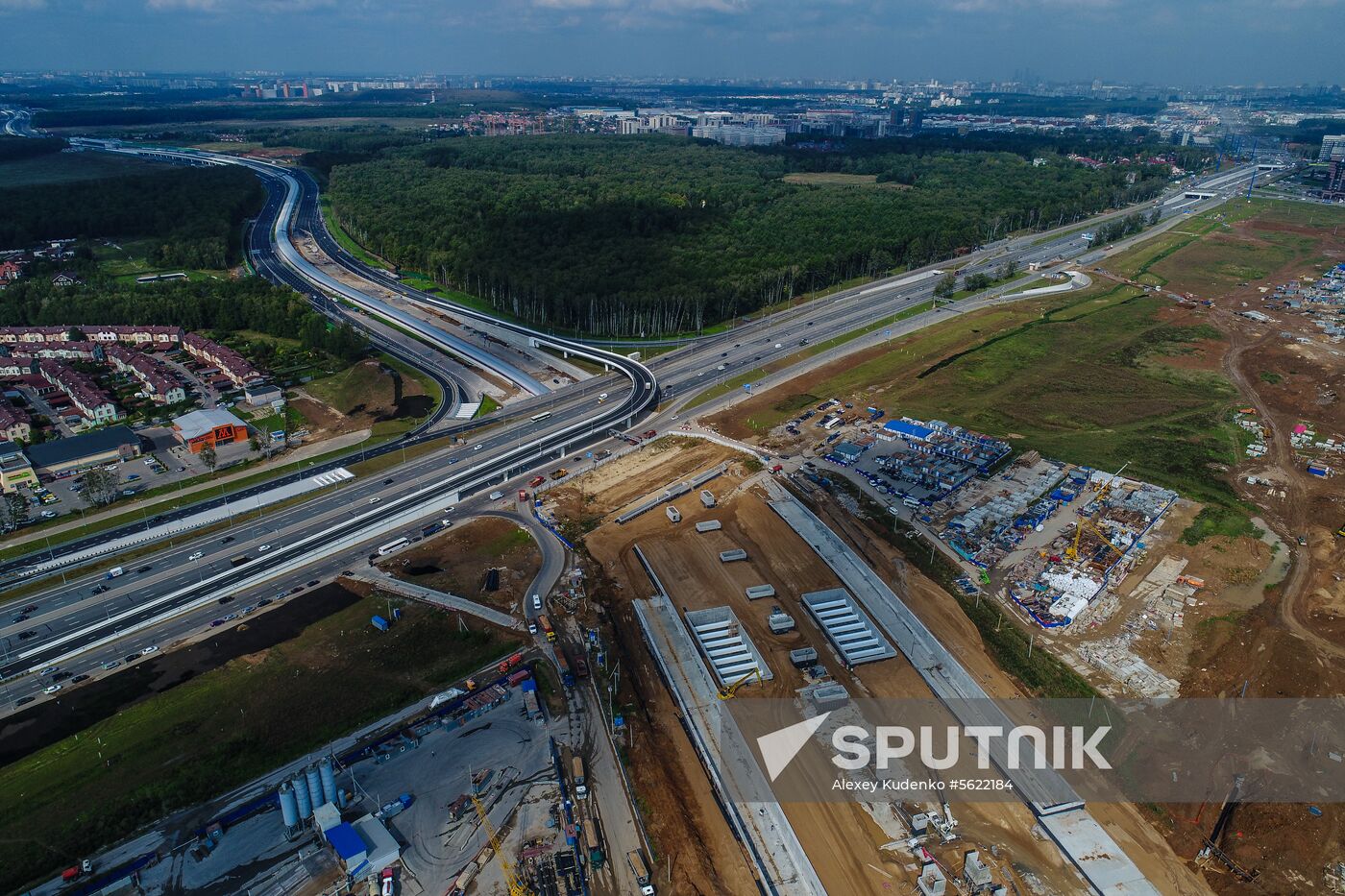 Construction of transport infrastructure facilities in New Moscow