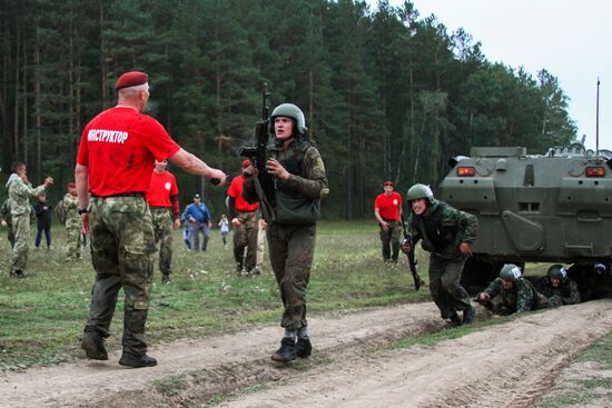 Qualification tests for earning right to wear crimson beret in Irkutsk