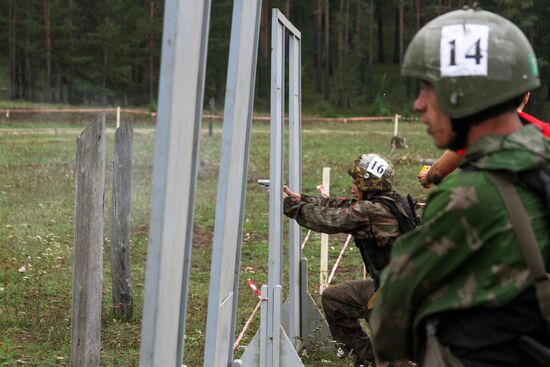 Qualification tests for earning right to wear crimson beret in Irkutsk