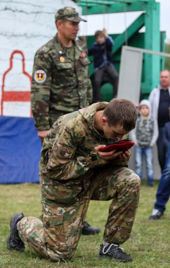Qualification tests for earning right to wear crimson beret in Irkutsk