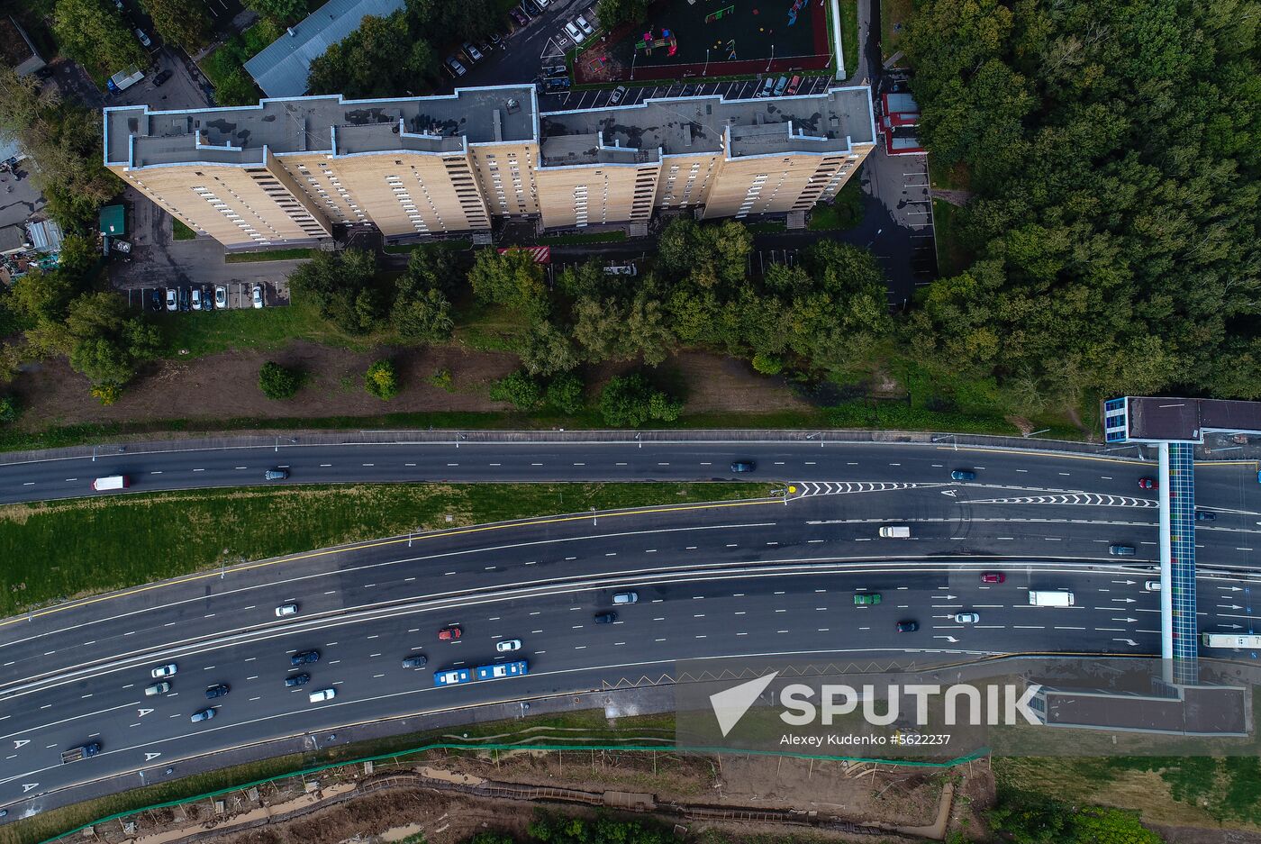 Construction of transport infrastructure facilities in New Moscow