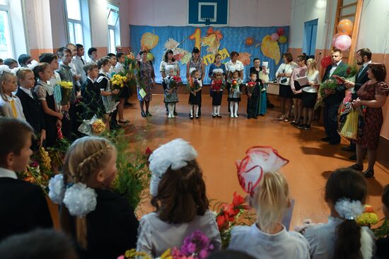 School year begins across Russia