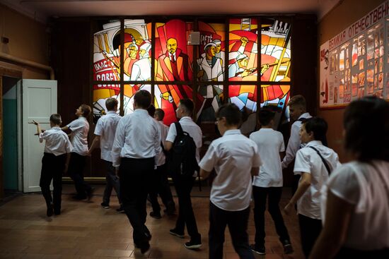 School year begins across Russia