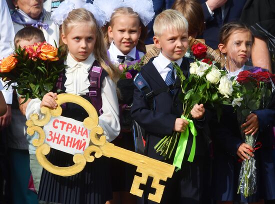 School year begins across Russia