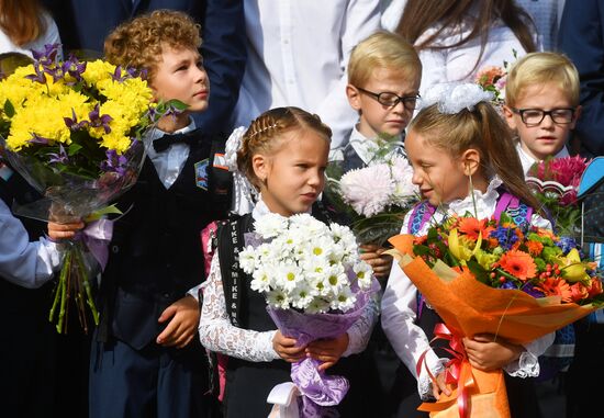 School year begins across Russia