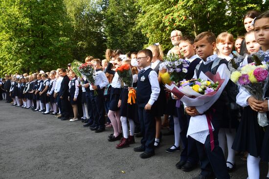School year begins across Russia