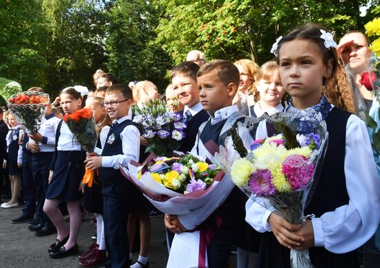School year begins across Russia