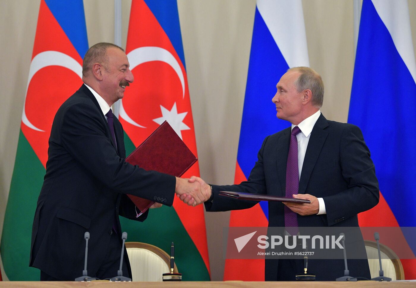 President Vladimir Putin meets with President of Azerbaijan Ilham Aliyev