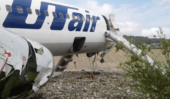 UTAir plane makes emergency landing in Sochi