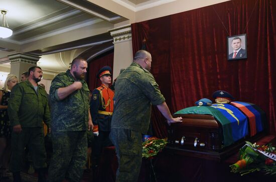 Bidding last respects to Donetsk People's Republic Head Alexander Zakharchenko