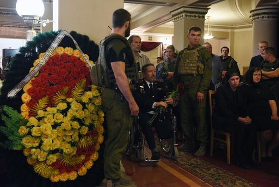 Bidding last respects to Donetsk People's Republic Head Alexander Zakharchenko