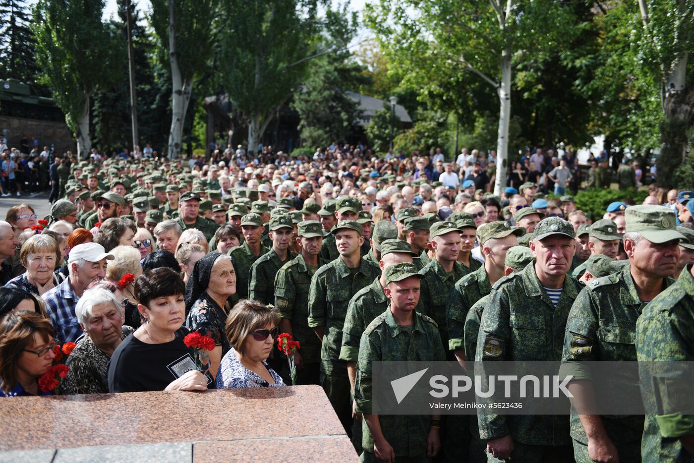 Bidding last respects to Donetsk People's Republic Head Alexander Zakharchenko