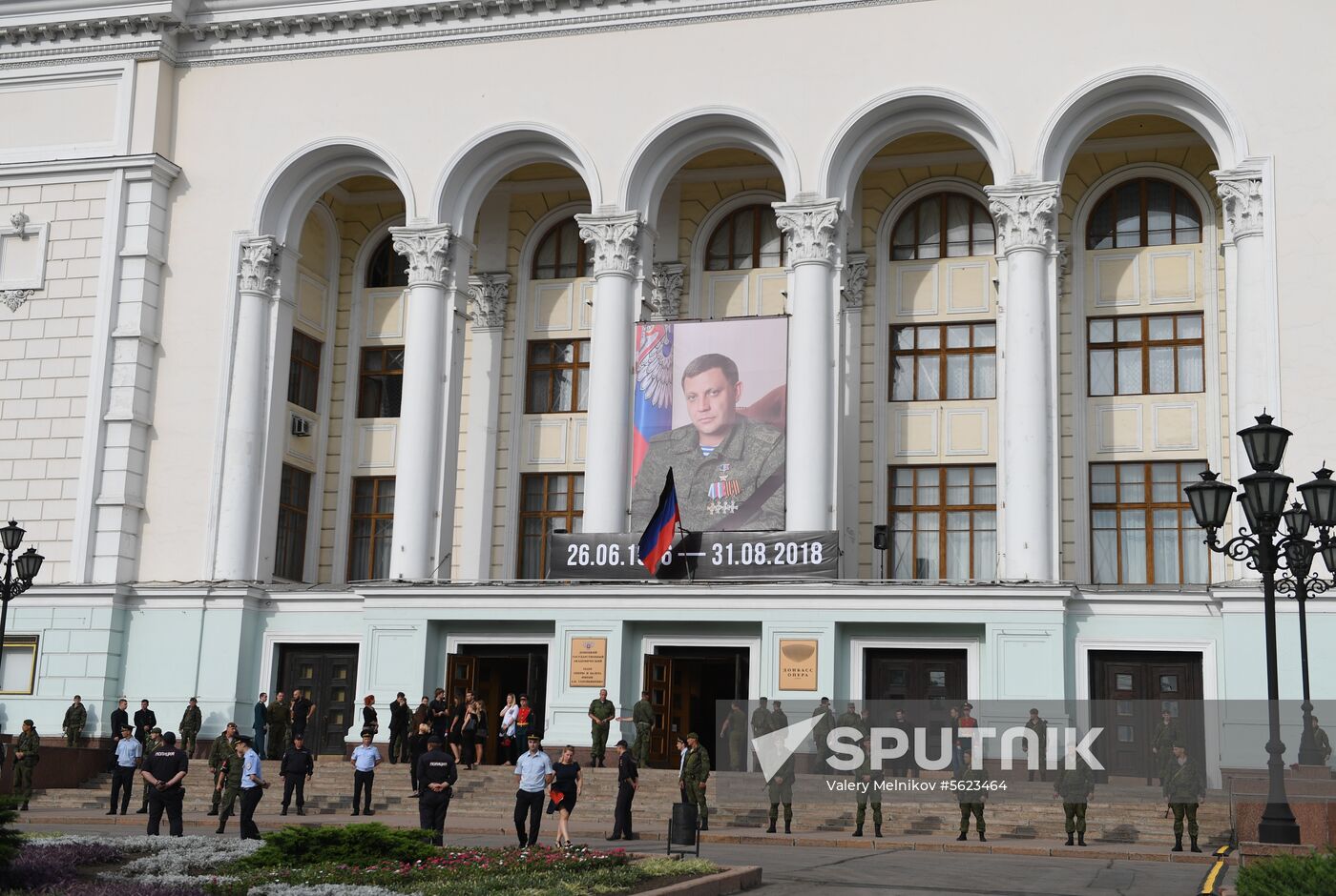 Bidding last respects to Donetsk People's Republic Head Alexander Zakharchenko