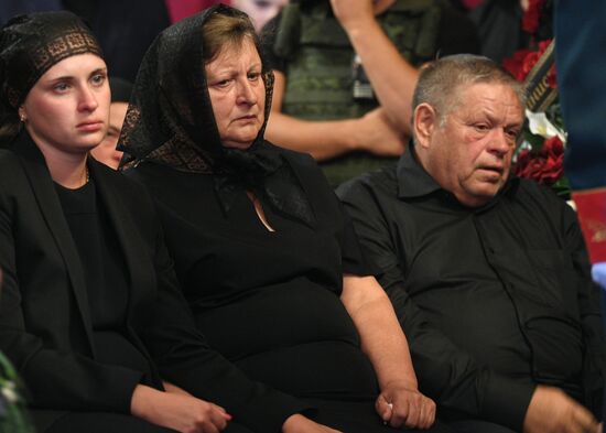 Bidding last respects to Donetsk People's Republic Head Alexander Zakharchenko