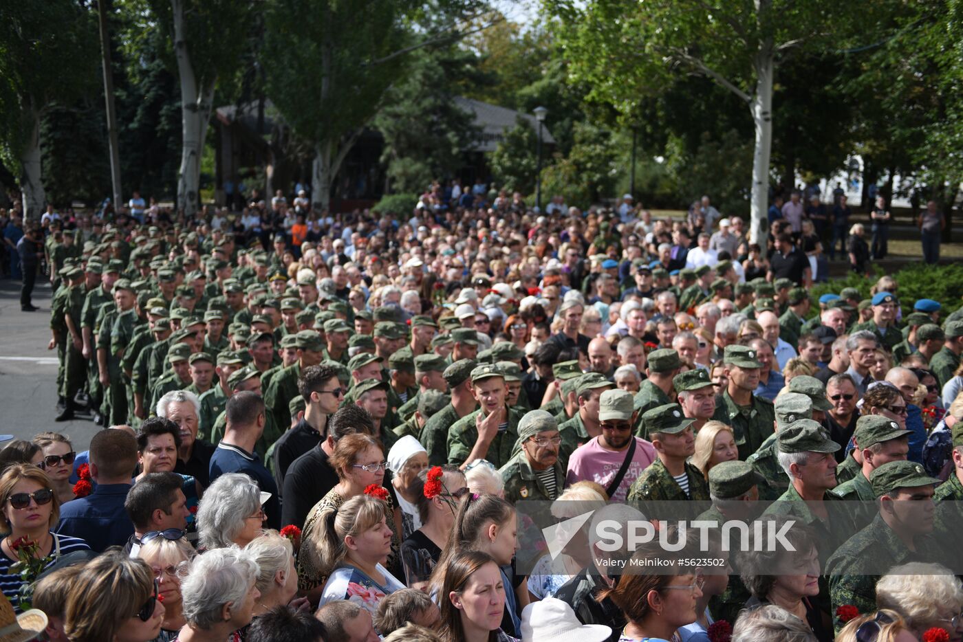 Bidding last respects to Donetsk People's Republic Head Alexander Zakharchenko