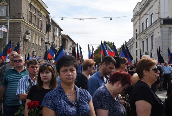 Bidding last respects to Donetsk People's Republic Head Alexander Zakharchenko