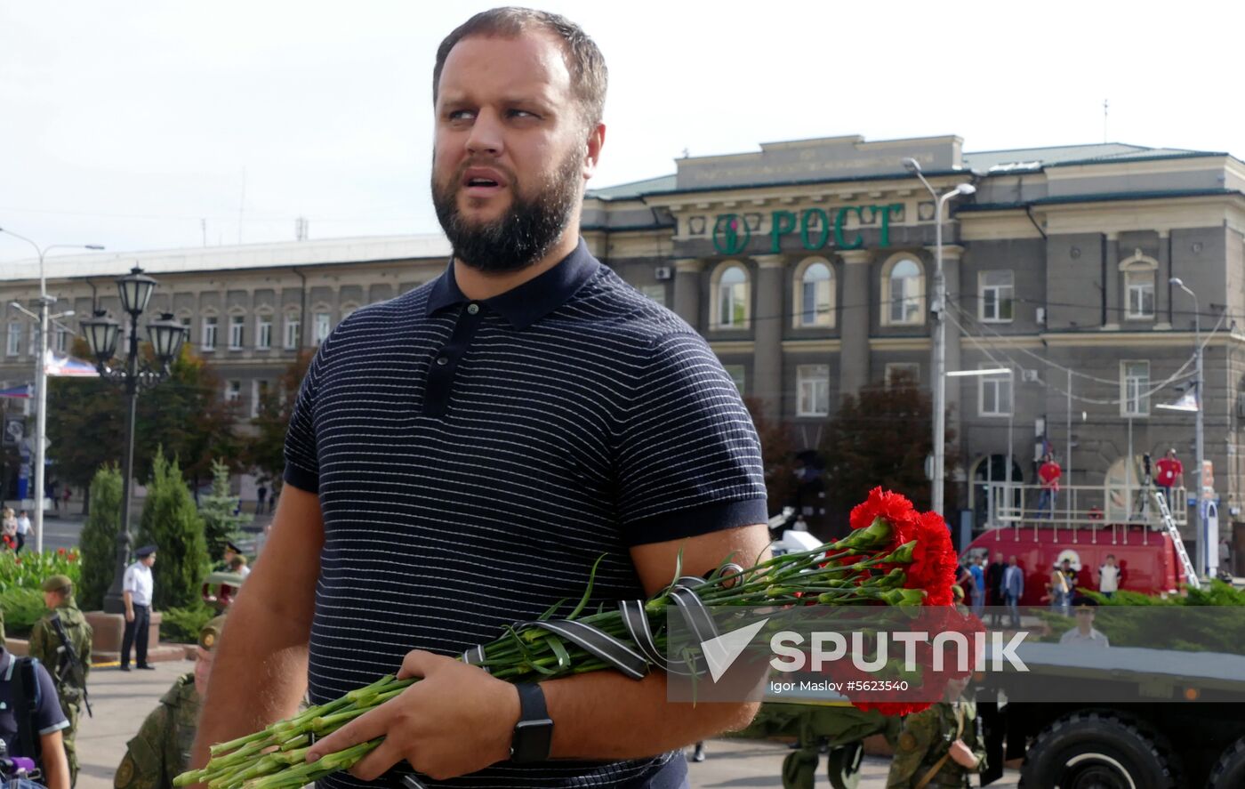 Bidding last respects to Donetsk People's Republic Head Alexander Zakharchenko