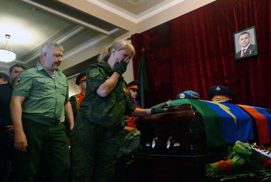 Bidding last respects to Donetsk People's Republic Head Alexander Zakharchenko