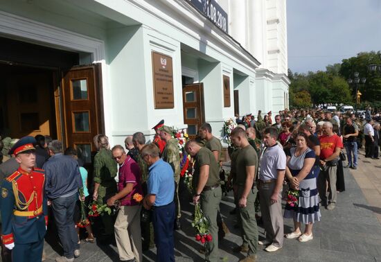 Bidding last respects to Donetsk People's Republic Head Alexander Zakharchenko