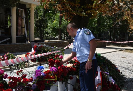 Bidding last respects to Donetsk People's Republic Head Alexander Zakharchenko