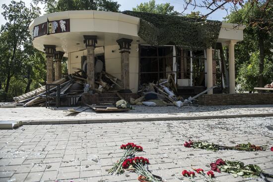 Bidding last respects to Donetsk People's Republic Head Alexander Zakharchenko